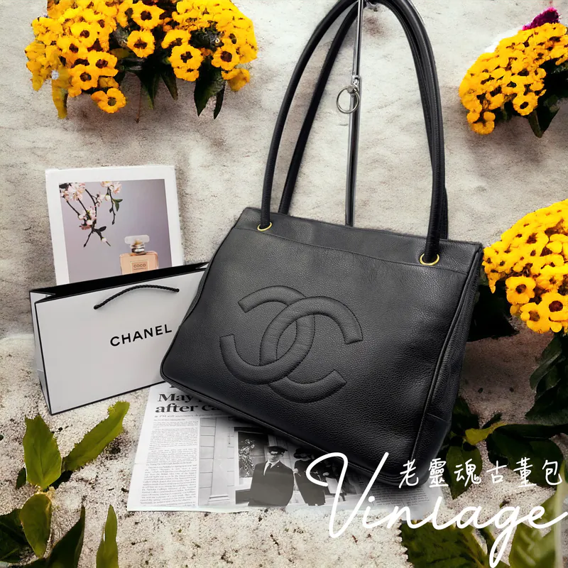 CHANEL 黑金浮雕logo奶粉包