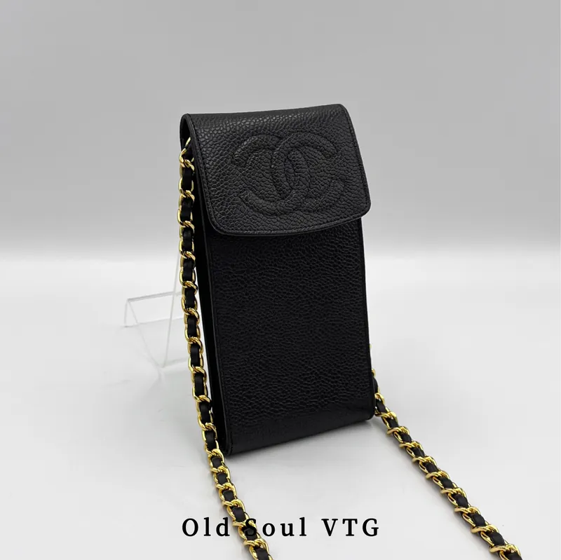 𝐂𝐡𝐚𝐧𝐞𝐥 黑魚子醬手機包