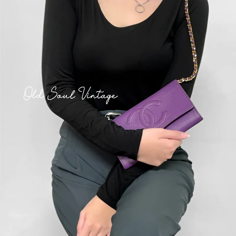 𝐂𝐡𝐚𝐧𝐞𝐥 紫魚子醬平蓋皮夾